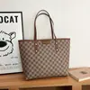 Bolsa Tote Transfronteiriça, Bolsa de Grande Capacidade, Bolsa de Ombro Casual Versátil Feminina, Bolsa Portátil de Axila Estampada Personalizada para o Dia a Dia