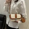 Nova Bolsa Sela Versátil de Cor Contrastante de Alto Valor Moda Feminina Verão 2025 Textura Costura Ombro Único Transversal Bolsa Tendência