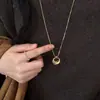 Colar Pingente Oval Geométrico Banhado a Ouro 18K Real Luxo Leve Nicho Toque de Alto Padrão Corrente para Suéter Colar Estilo Simples