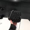 Bolso pequeño con lentejuelas estilo coreano 2024, nuevo bolso para mujer, bolso bandolera con cadena, bolso de hombro, elegante bolso cuadrado pequeño para cenas.