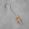 Tienda de ropa gancho de madera maciza pinza pinza para sombrero perchero para bufanda madera original gancho de pinza única bufanda decorativa S negra y blanca