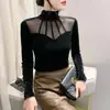 Otoño e Invierno Europeo Nuevas Camisas Base Europeas para Mujer Malla con Empalme de Terciopelo Camisas Pequeñas Elegantes Tops de Moda para Mujer
