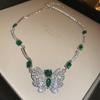 Pendientes de mariposa con diamantes y esmeralda en forma de aguja de plata, collar con cadena de clavícula exagerada, joyería ligera de lujo de alta calidad para mujer.