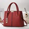 (Gancho de alambre) Bolsa de Comercio Exterior 2024 Bolso de Mano de Moda Nuevo Bolsa para Madre de Mediana Edad Bolso de Hombro de Gran Capacidad