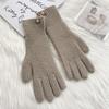 Guantes coreanos de punto de lana azul Klein de color sólido con etiqueta para los dedos, expuestos a la pantalla táctil para mantener el calor en otoño e invierno.