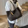 Bolsa casual versátil de dos piezas de gran capacidad, nueva versión coreana de verano, bolso de hombro tipo tote mate para commuting, bolso pequeño de moda