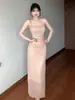 Look de Início de Verão 2026: Vestido com Suspensório em Renda para Mulheres, Sexy e Estiloso, Vestido Longo Muito Atraente e Elegante