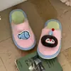 Pantuflas Peludas Baotou para Mujer en Invierno Lindo Pingüino Pez Hogar Interior Antideslizantes Suela Suave Cálidas de Felpa Algodón