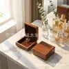 Fábrica Produce Pulseras y Cajas para Joyería, Cajas para Empaque de Anillos y Collares, y Cajas de Almacenamiento de Joyería para el Hogar