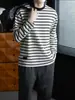 Estilo japonês! Camiseta de gola redonda e manga longa com textura listrada pesada para homens, camiseta básica casual solta e moderna para o outono