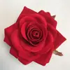 Rosa Red Velvet Redonda com Chifre - Venda Direta da Fábrica - Guirlanda DIY de Rosas em Cascata para Carro - Corsage de Flores Artificiais