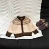 Conjunto retro para bebé estilo coreano, nueva colección otoño/invierno: suéter cárdigan para niños con patrón Fair Isle + pantalones casuales de pana