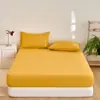 Sábana bajera ajustada exclusiva transfronteriza hipoalergénica, sábana bajera individual de color liso impresa cepillada, funda de colchón, protector de colchón a prueba de polvo y funda de almohada
