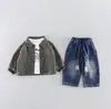 Conjunto de Primavera y Otoño para Niños 2026 Nuevo Moda Corduroy para Bebé Conjunto de Tres Piezas Chaqueta Informal para Bebé Tendencia