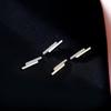 Aretes de una palabra para mujer, Aretes de aguja de plata, Aretes sencillos de estilo frío para mujer, Aretes pequeños, Nueva tendencia 2025