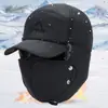 Gorro de invierno para hombres de mediana edad y mayores, estilo Lei Feng engrosado, protección para las orejas, a prueba de viento, cálido, resistente al frío, gorro de algodón del noreste