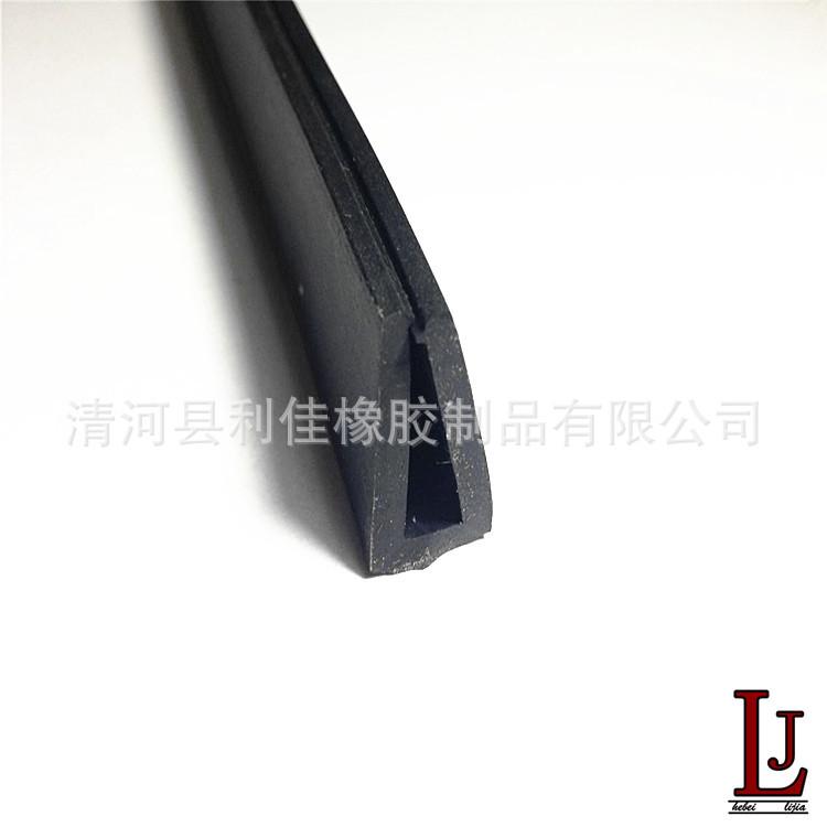 49147D10217E77BF179214F570D017