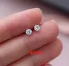 Brincos de nicho de luxo leve 2025 para mulheres estilo ins brincos de alta qualidade novos studs doces para cartilagem da orelha estilo de feira de rua baixo preço