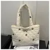 Bolso Tote Acolchado de Gran Capacidad de Color Sólido de Moda Tendencia Otoño e Invierno 2025 para Mujer, Bolso Cruzado Popular de Hombro de Algodón