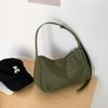 Bolso de Mujer de Nicho Estilo Coreano y Japonés Nuevo Modelo 2025 Bolso de Hombro Cruzado de Nailon Texturizado Bolso de Axila de Verano con Retazos para Viajes