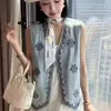 Chaleco de Mezclilla de Alta Gama Europeo con Bordado en V de un Solo Botón para Mujer 2025 Verano Nueva Moda Chaleco Chaqueta