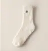 Meias Fofas Estilo Japonês de Lã de Coral para Mulheres, Quentes e Espessas, Meias de Chão Peludas para Casa e Dormir com Laço, Meias para Gestantes