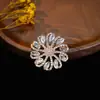 Broche de Alta Gama para Mujer de Moda Japonesa y Coreana Transfronteriza, Hebilla de Bufanda con Pedrería, Hebilla Antiexposición, Pin de Broche de Cristal, Accesorios para Traje