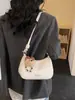 Bolsa Pequena Casual Simples Transfronteiriça para Mulheres 2026 Nova Bolsa Transversal Elegante da Moda para Trabalho e Deslocamento Bolsa de Ombro Único para Sob o Braço