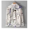 Chaqueta de moda, camisa estilo Hong Kong de otoño, camisa de manga larga para hombre 2026 con diseño único, colores de nicho caqui y verde en stock