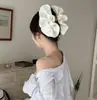 Pinza para el cabello con diseño de falda grande de gasa nacarada para un efecto adelgazante, Goma para el cabello de alta gama con pliegues abullonados, Pinza de tiburón a la moda