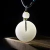 Colgante de Botón de Paz de Jade de Seda Dorada Hotan de Xinjiang Natural Temperamento Pareja Hombres y Mujeres Lámina de Botón de Paz Colgante Blanco Graso