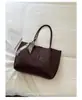 Bufanda de seda de moda retro de comercio exterior, bolso tote grande para mujer, bolso tote grande simple casual nuevo, bolso de hombro para commuting, moderno