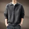 Cardigan de Tricô de Alta Qualidade com Lapela Grossa para Homens Outono e Inverno 2025 Novo Aconchegante Jaqueta de Tricô Casual Solta Americana