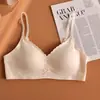 Venda Direta da Fábrica Roupa Íntima Confortável Sem Costura Cor da Pele para Mulheres com Seios Pequenos Reunião para Dar a Impressão de Seios Maiores Sem Aro Sutiã Fino com Laço