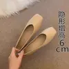 Moda Niche Francesa Primavera/Verão 2026 Versátil Bico Quadrado Rasteirinha Antiderrapante Leve Casual Sapatos de Moda Delicados