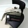 Camisa de Lujo Silencioso, Combinación de Old Money y Deportes con Superficie Hueca de Panal Tejido con Hilo Completamente Mate 9360
