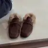 Zapatos peludos retro de punta cuadrada y tacón grueso para mujer, nuevos mocasines cerrados de felpa cálidos para otoño e invierno 2026