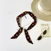Bufanda de Lunares Pura y Elegante para Mujer, Accesorio Versátil con Bufanda de Seda, Collar de Perlas, Collar Largo, Bufanda de Muñeca