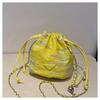 Estilo coreano moderno estilo ocidental texped ombro pequeno estilo fresco cordão cor bordado bolsa feminina 2025 nova bolsa crossbody balde