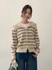 [Oufan] Cardigan Tricotado Listrado Coreano com Gola Lapela e Zíper Suéter Feminino de Alta Qualidade Solto com Gola Azul Marinho 11036