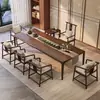 Novo conjunto de mesa de chá e cadeiras em estilo chinês de nogueira, apresentando estética da Dinastia Song, adequado para salas de estar e casas, com uma mesa de chá de madeira maciça de alta qualidade e uma cama Luo Han