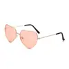 Yiwu Spot Transfronterizo Europeo y Americano Fiesta Forma Especial Corazón Gafas de Sol para Mujer Moda Celebridad de Internet Adelgazantes para Cara Grande Gafas de Sol
