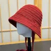 Chapéu de tricô corta-vento com cordão estilo japonês para mulheres, design de bloqueio de cores quentes para outono e inverno, afina o rosto, gorro de tricô para proteger as orelhas