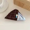 Scrunchie xadrez marrom e bege estilo coreano, lenço quadrado, botão em formato de coração, elástico de cabelo estilo preppy retrô, presilha de cabelo e acessórios de cabelo