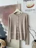 Cardigan de Tricô Bordado Gola Redonda Outono Inverno Feminino Novo Retrô Tricô de Ponto Torcido Emagrecedor Tricô Top Peça de Exterior Suéter Atacado