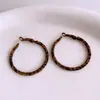 Aretes Redondos con Forma de Corazón Estampado de Leopardo Aguja de Plata Color Café, Estilo Maillard Otoño e Invierno, Aretes Personalizados, Aretes de Lujo Ligero y de Alta Gama