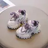 Zapatos infantiles transfronterizos, nuevos estilos primavera/otoño, zapatillas de malla transpirables para niños, estilos de moda y zapatillas robustas para niñas, zapatos de bebé