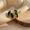 Brincos Minimalistas de Folha Verde Moda Japonesa e Coreana, Design de Nicho de Luxo Leve, Acessórios de Brincos de Alta Qualidade Estilo Floresta Vintage