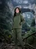 Conjunto de chaqueta con forro polar de nuevo estilo 2026 para parejas, chaqueta con capucha y pantalones de corte holgado para otoño e invierno, venta al por mayor para chaquetas de montañismo
