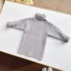 Suéter de Cashmere Grosso Peça Única para Meninas Inverno 2025 Novo Versátil Cor Sólida Elástico Gola Alta Suéter para Meninos com Forro de Lã